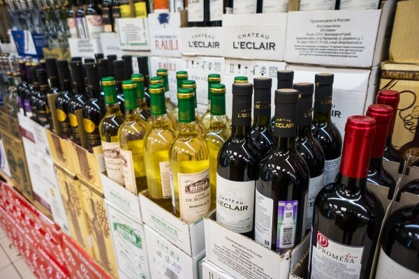 Как онлайн-торговля алкоголем поможет снизить оборот нелегальной продукции и помочь ритейлу